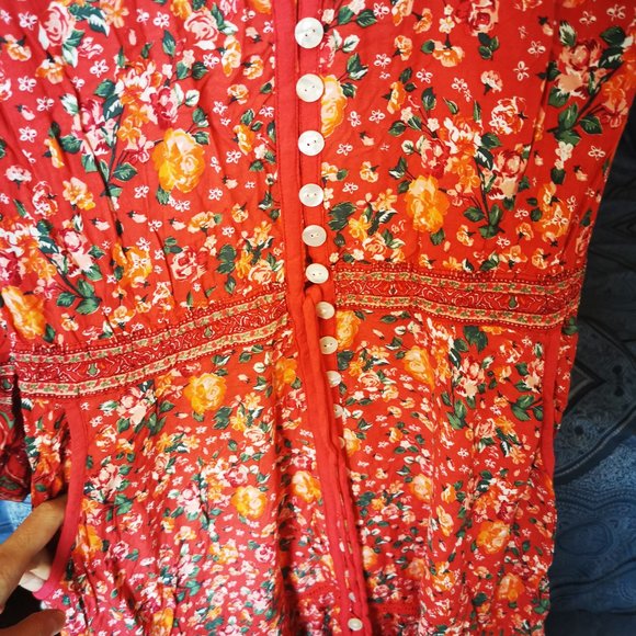 Tulle & Batiste Red Floral Dress - Picture 6 of 6